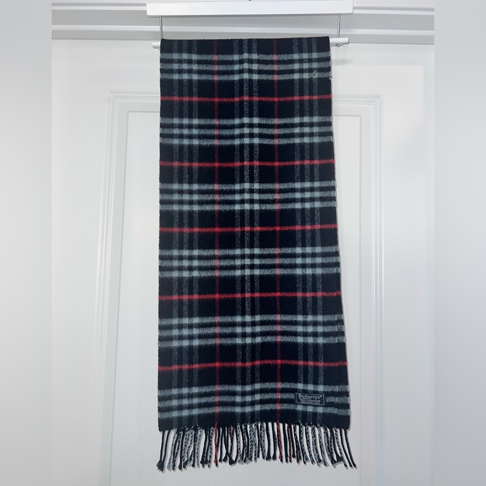 Burberrys Vintage Scarf Black 100% Cashmere, see disc for call out